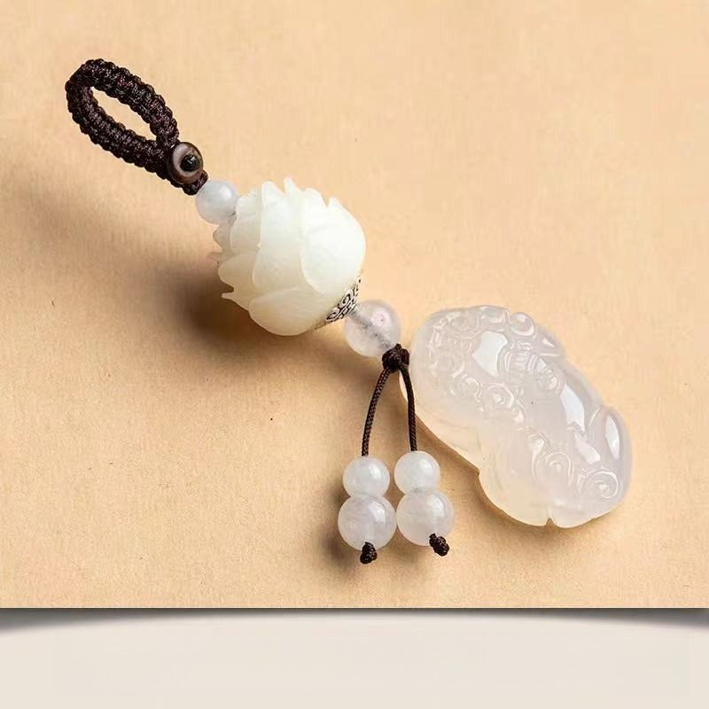Pendant Lotus Keychain Car Cha - đánh giá và giá Resin Art A Keychain
